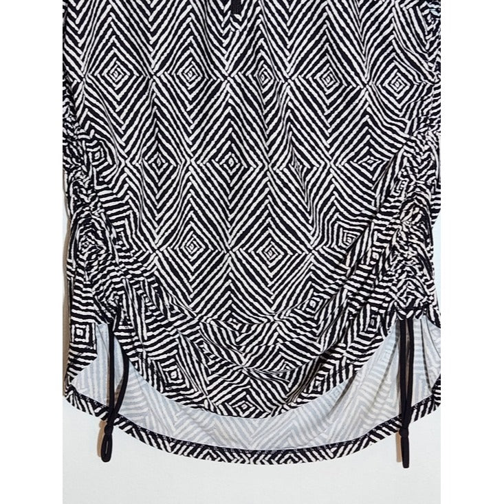 CALIA Black and White Diamond Batik Print Athletic Top Size Large