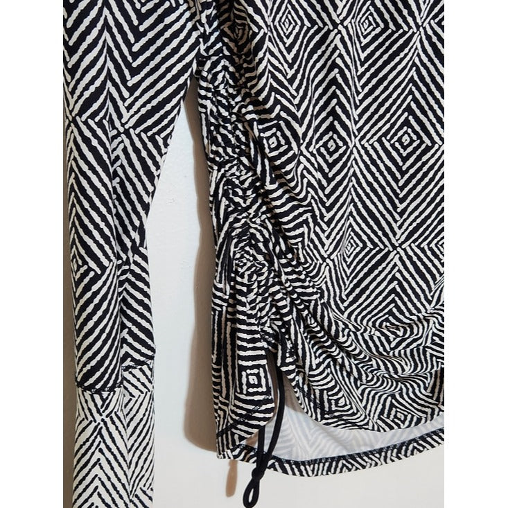 CALIA Black and White Diamond Batik Print Athletic Top Size Large