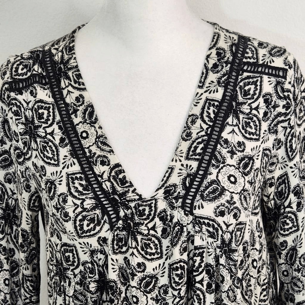 Eri Ali Black White Peasant Top Size XS Anthropologie Boho Top