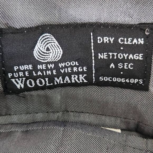 Calvin Klein Gray Sport Coat 42R wedding guest sport coat Charcoal Gray Blazer