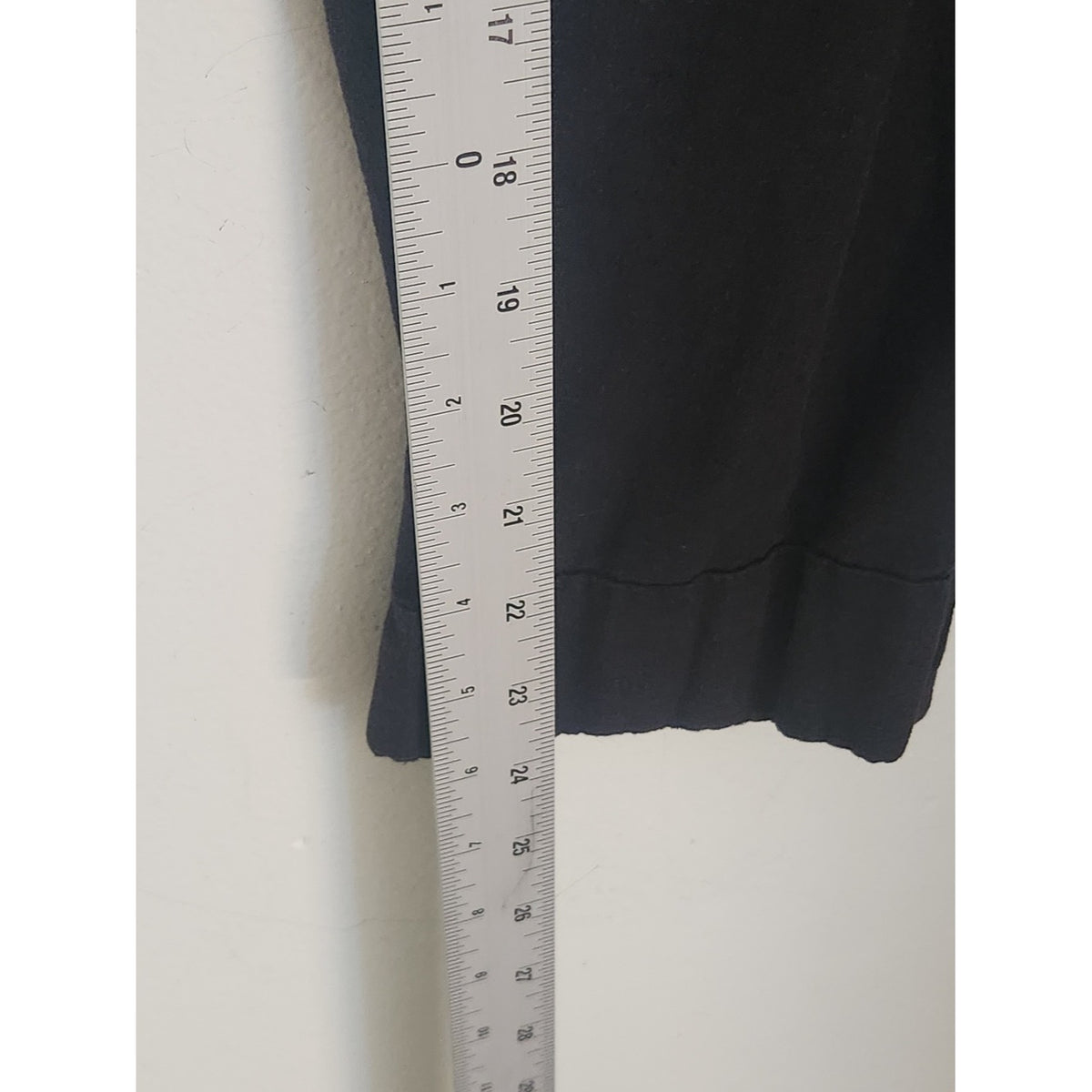 Rachel Zoe Black Linen Blend Cropped Cargo Pants Size 2