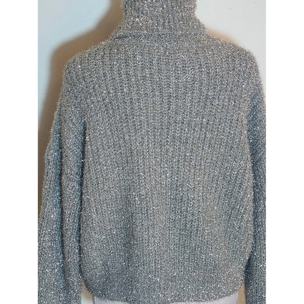 Emma + Asher Gray Metallic Silver Sparkly Cropped Turtleneck Sweater Size Medium