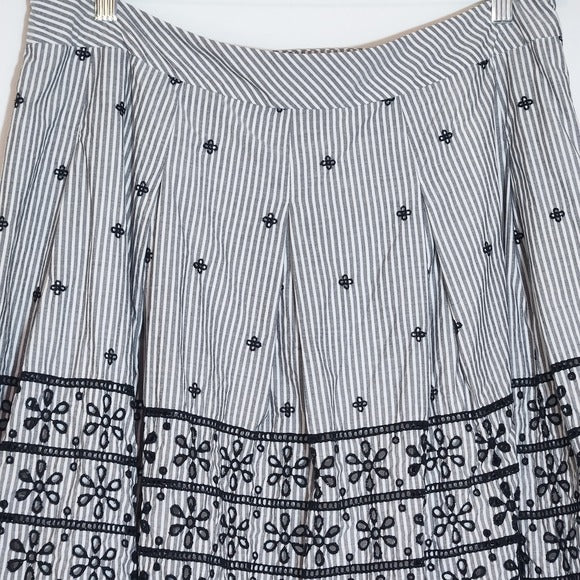 Talbots Black Embroidered Full Skirt Size 14W Black Striped Cotton Skirt