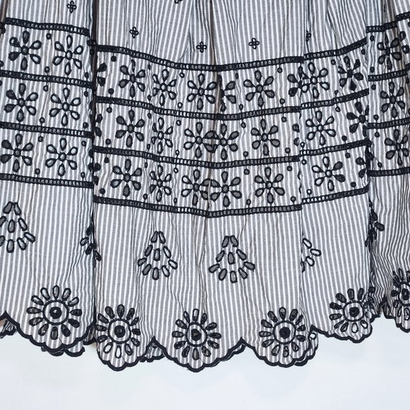 Talbots Black Embroidered Full Skirt Size 14W Black Striped Cotton Skirt