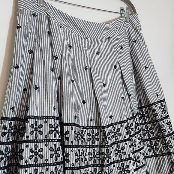 Talbots Black Embroidered Full Skirt Size 14W Black Striped Cotton Skirt