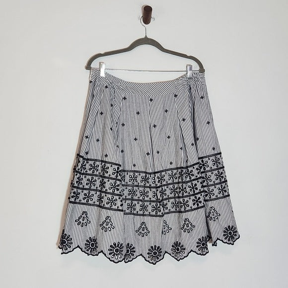 Talbots Black Embroidered Full Skirt Size 14W Black Striped Cotton Skirt