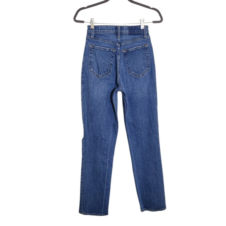 Abercrombie & Fitch Medium Wash 90s Straight Ultra High Rise Jeans Size 26/2