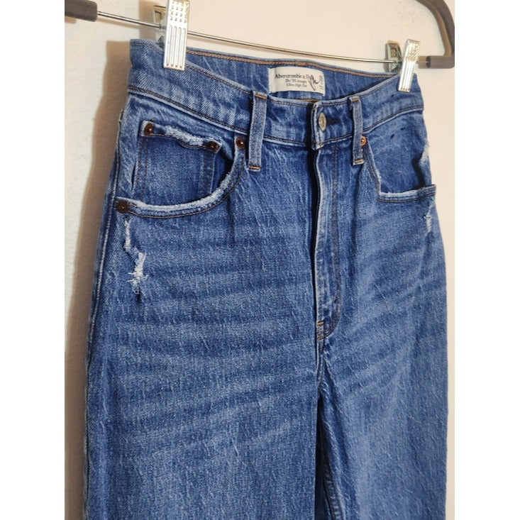 Abercrombie & Fitch Medium Wash 90s Straight Ultra High Rise Jeans Size 26/2