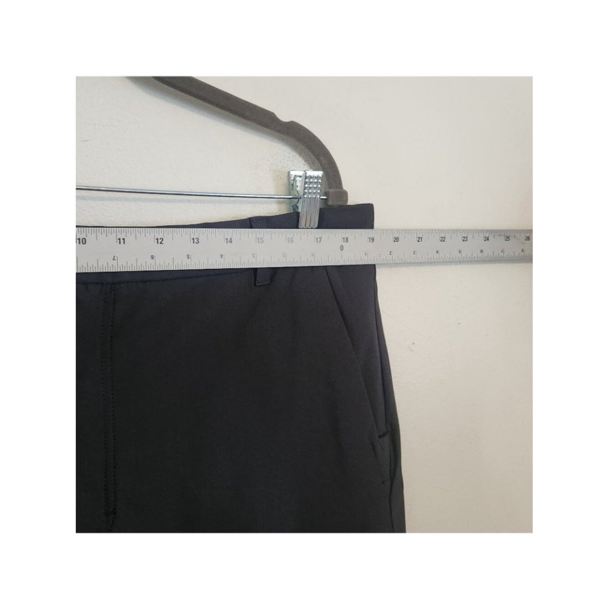 VRST Charcoal Gray Slim Fit 7 Inch Performance Shorts NWT Size 40