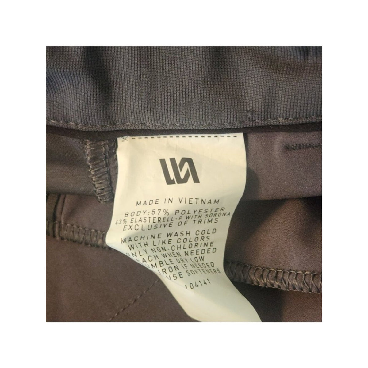 VRST Charcoal Gray Slim Fit 7 Inch Performance Shorts NWT Size 40