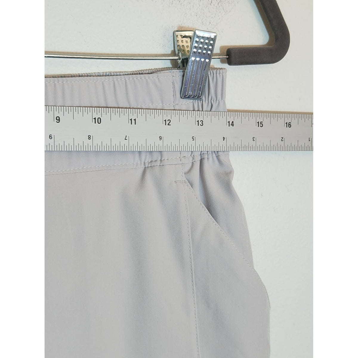 Columbia Light Gray Mini Performance Pull-On Skort Size Small
