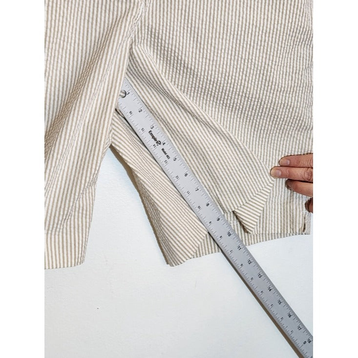 Liz Claiborne Tan and White Seersucker Stripe Audra Shorts Size 14
