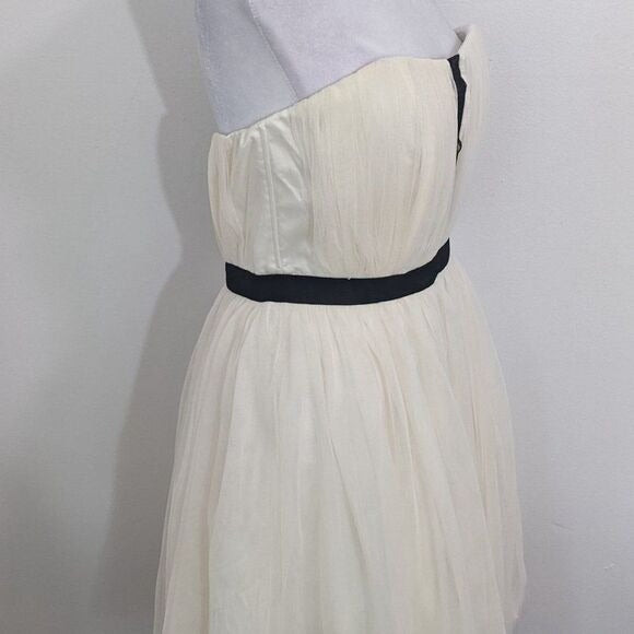 a. drea Cream Strapless Tulle Mini Cocktail Dress Size Medium New