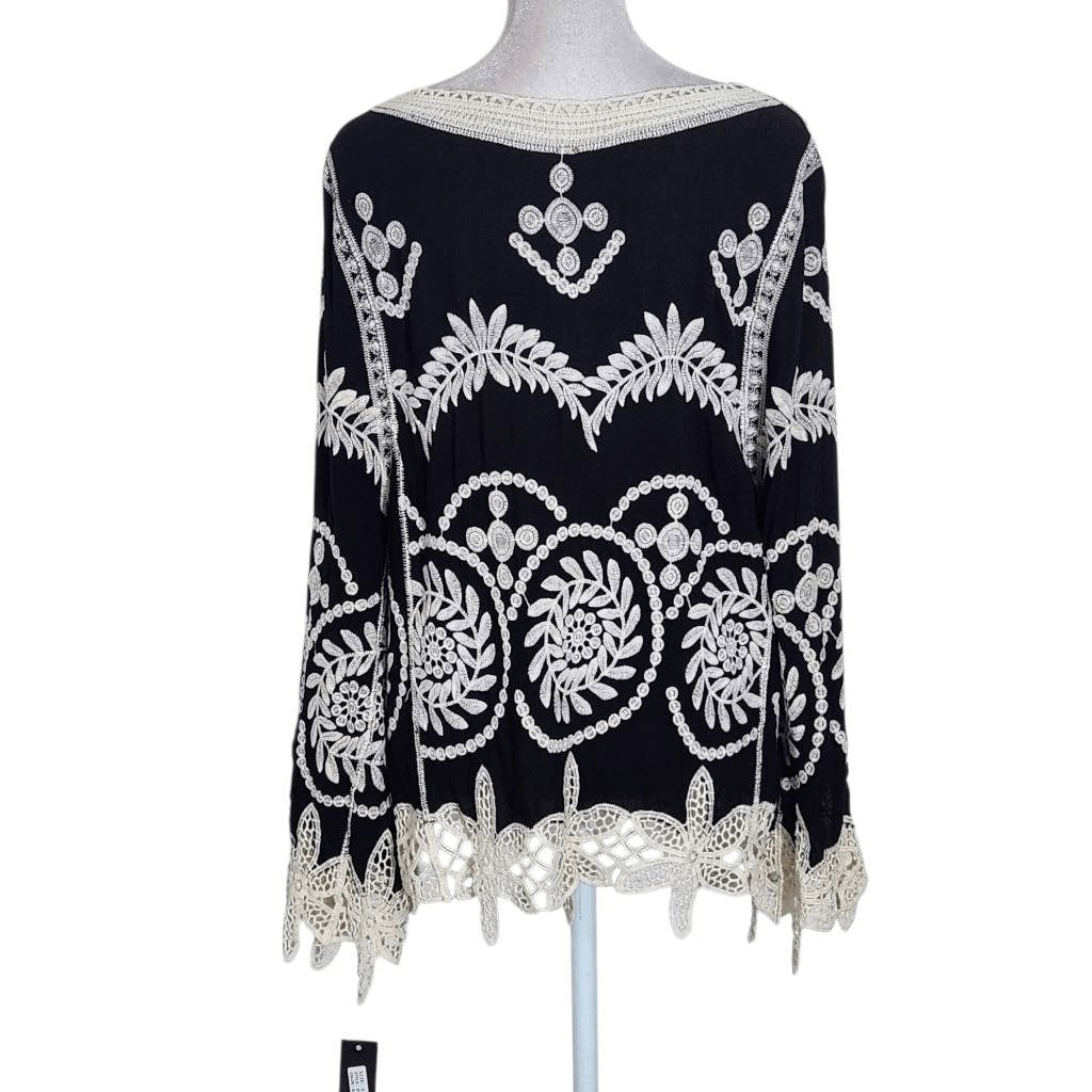 Lapis Black and Cream Boho Top with Crochet Lace Accents NWT Size Small