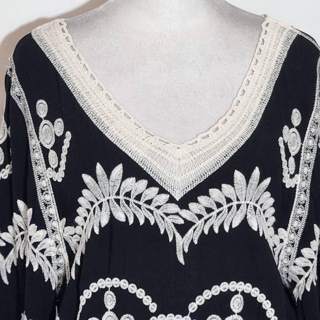 Lapis Black and Cream Boho Top with Crochet Lace Accents NWT Size Small