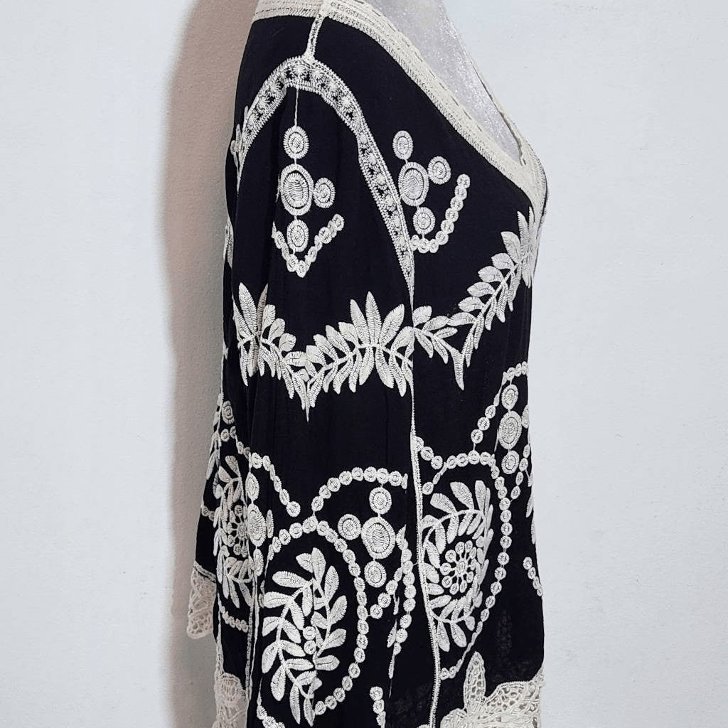 Lapis Black and Cream Boho Top with Crochet Lace Accents NWT Size Small