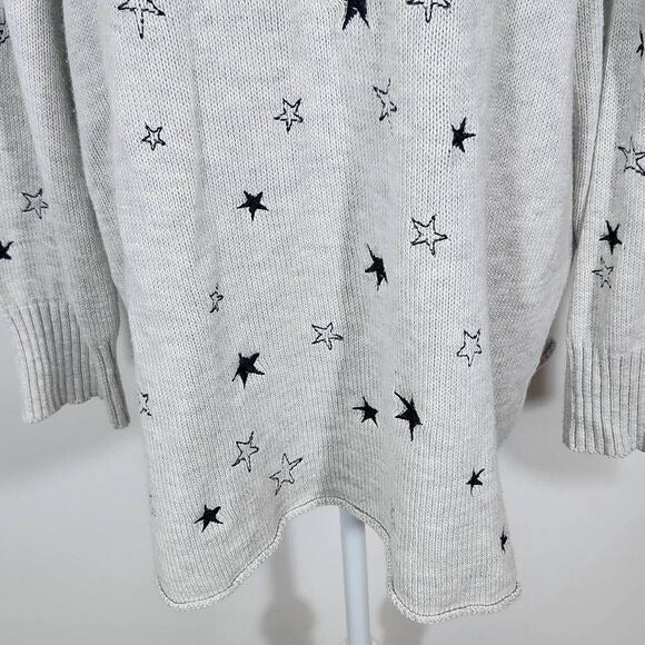 Gray and Black Star Sweater Size Large Oversized Sweater with Embroidered Stars
