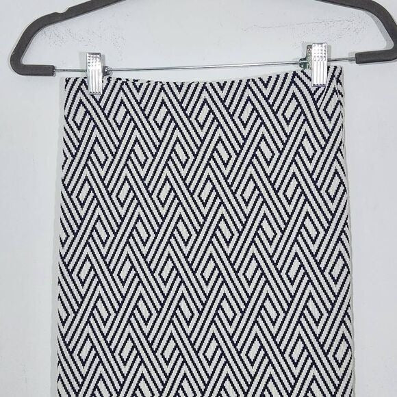 Zara Navy and White Geometric Print Stretch Pencil Bodycon Skirt Size Small