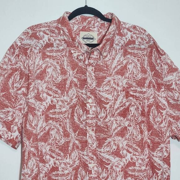 St. John's Bay White and Red Hawaiian Shirt Size XXL Tropical Print Cotton Shirt