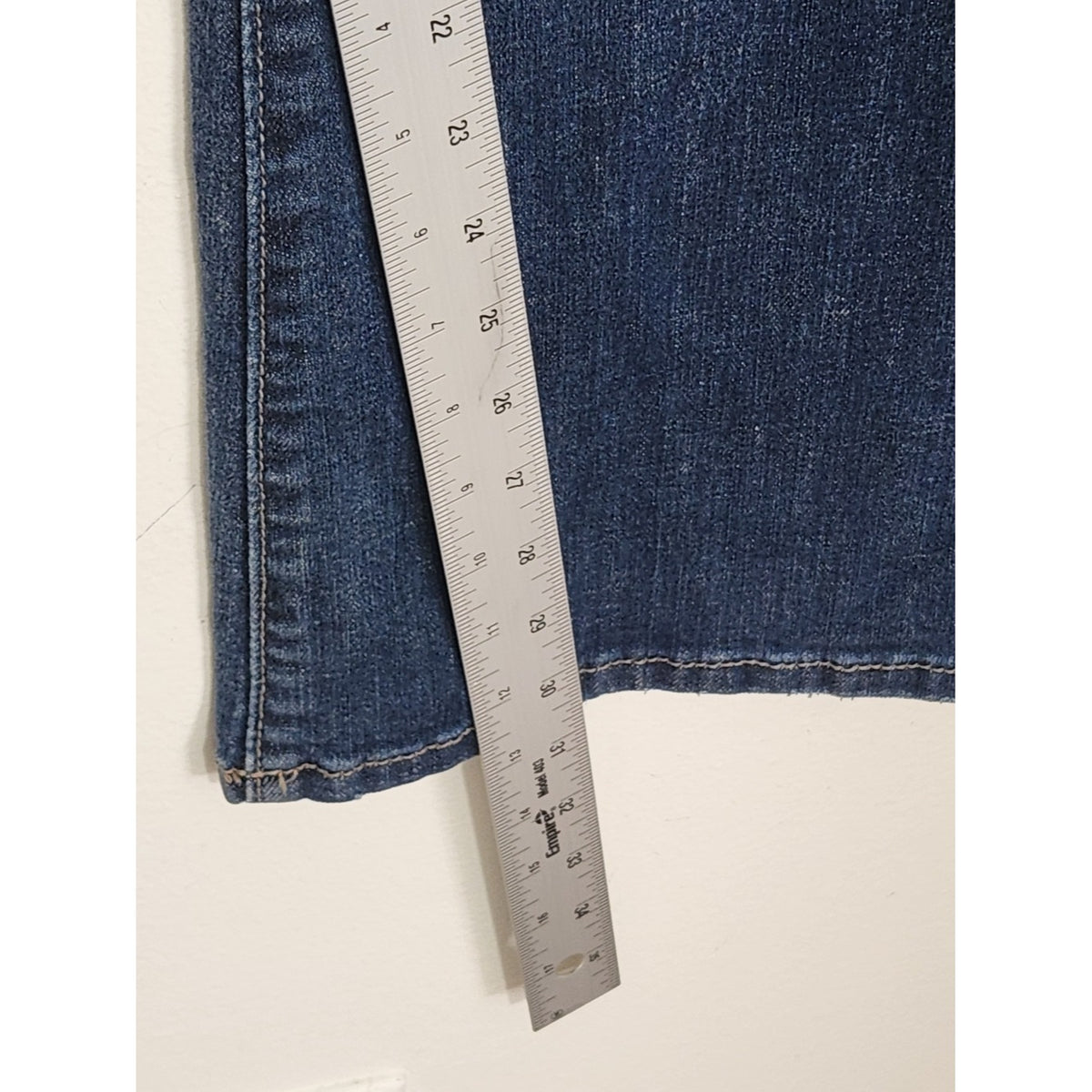 Calvin Klein Medium Wash Flare Bootcut Jeans Size 8