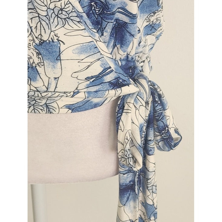 Peach Blue and White Floral Wrap Look Side Tie Top Size Small NWT