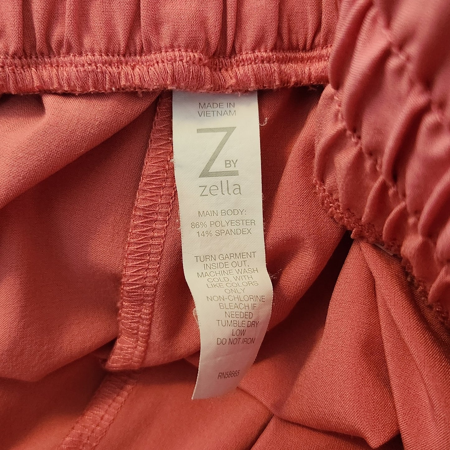 Zella Pink Athletic Shorts Size Small