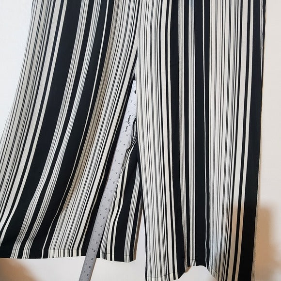 Luxology Black and White Stripe Sleeveless Jumpsuit Size 22