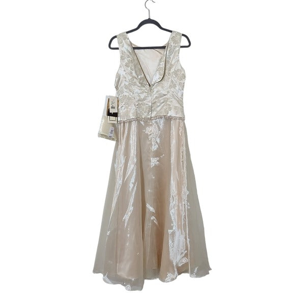 Scott McClintock Cream Formal Maxi Dress Size 10 Petite Mother of the Bride New