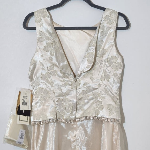 Scott McClintock Cream Formal Maxi Dress Size 10 Petite Mother of the Bride New