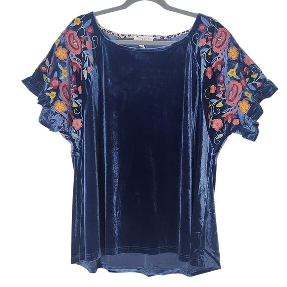 Umgee Plus Size Blue Velvet Boho Top With Embroidered Floral Sleeves Size 1X NWT