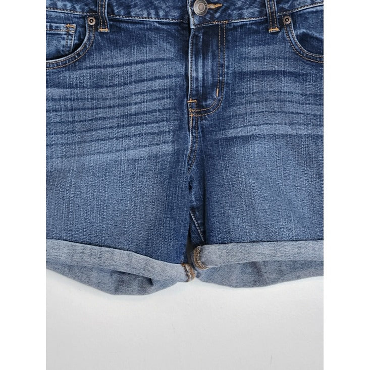 Maurices Medium Wash Cuffed Denim Jean Shorts Size 10
