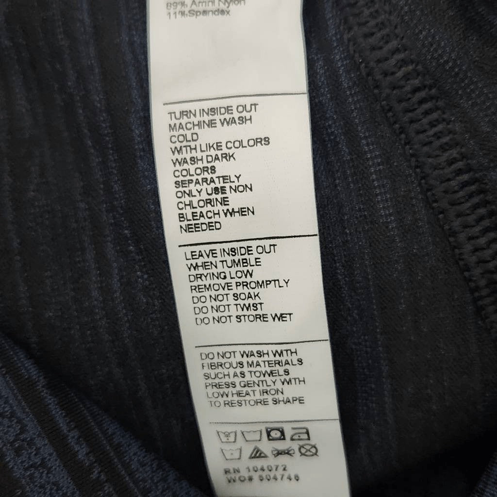 Vimmia Blue and Black Cropped Leggings NWT Size XS Storm Charge Legging