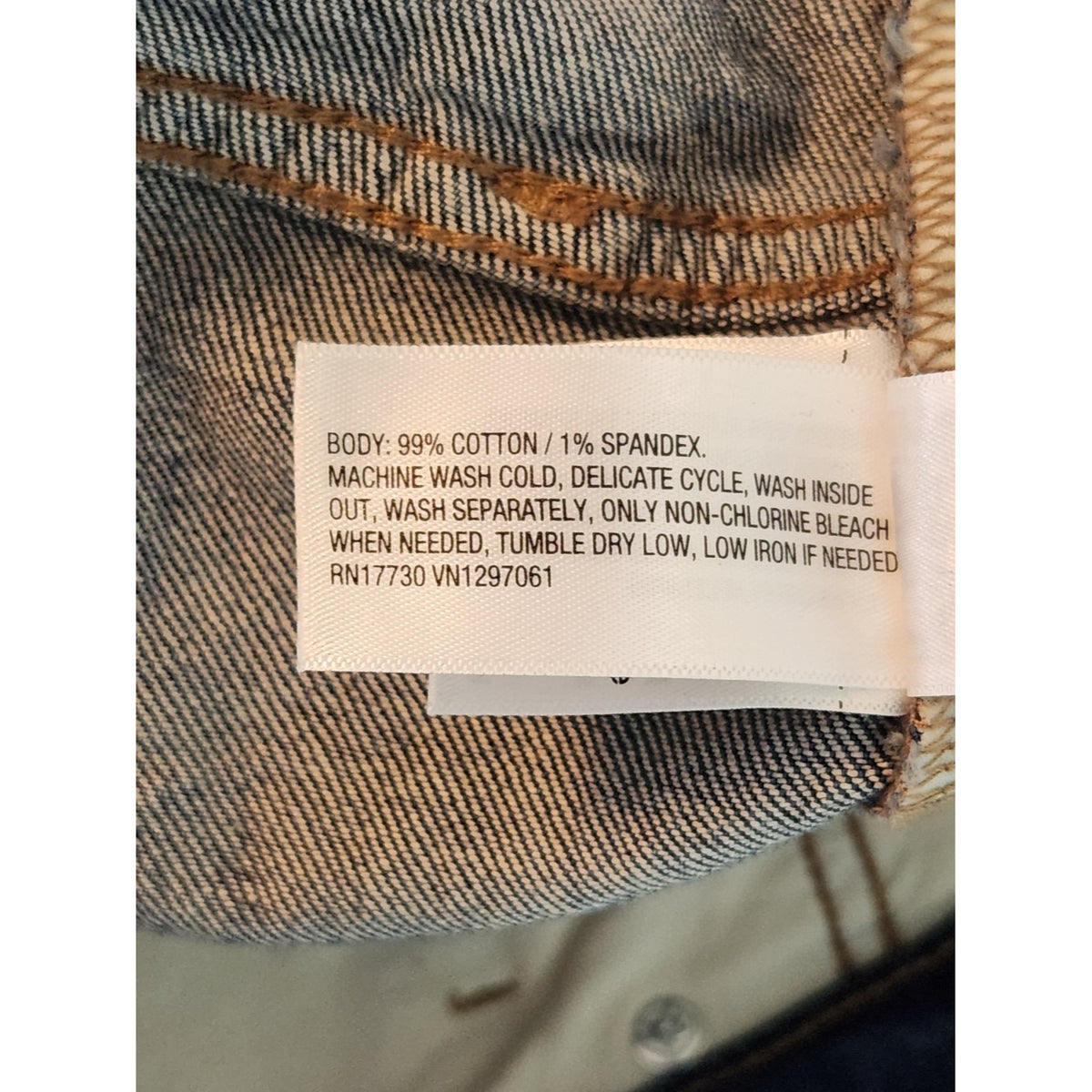 Universal Thread Highest Rise Straight Leg Jeans Medium Wash NWT Size 17