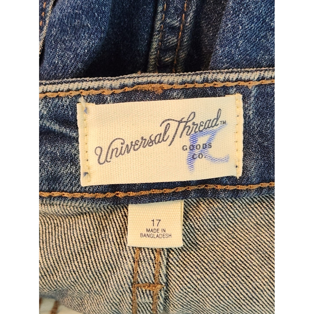 Universal Thread Highest Rise Straight Leg Jeans Medium Wash NWT Size 17