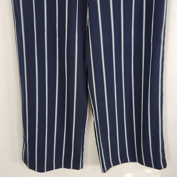 Madison Navy Stripe Wide Leg Pants NWT Size 4 Preppy Striped Dress Pants