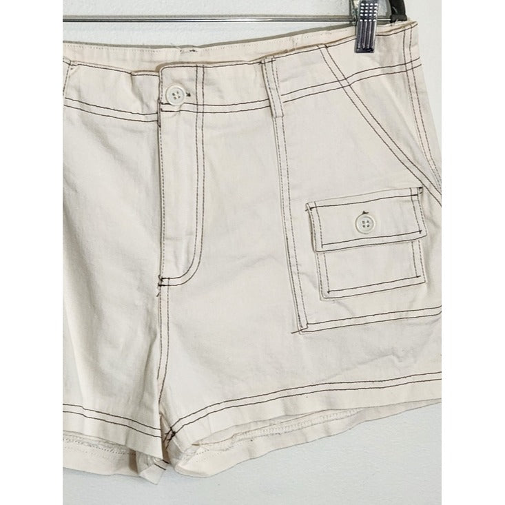 Harper & Ivy Cream Cargo Shorts Size Large