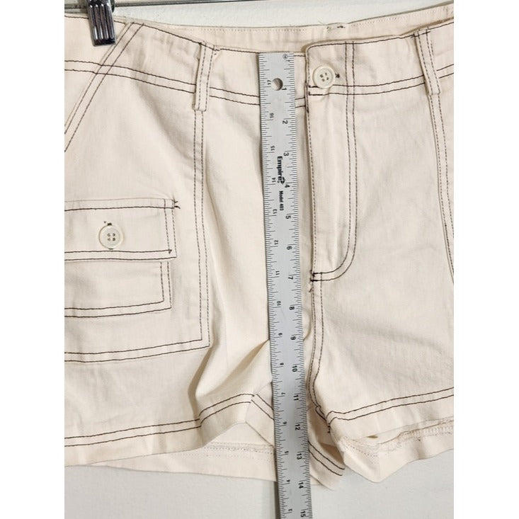 Harper & Ivy Cream Cargo Shorts Size Large