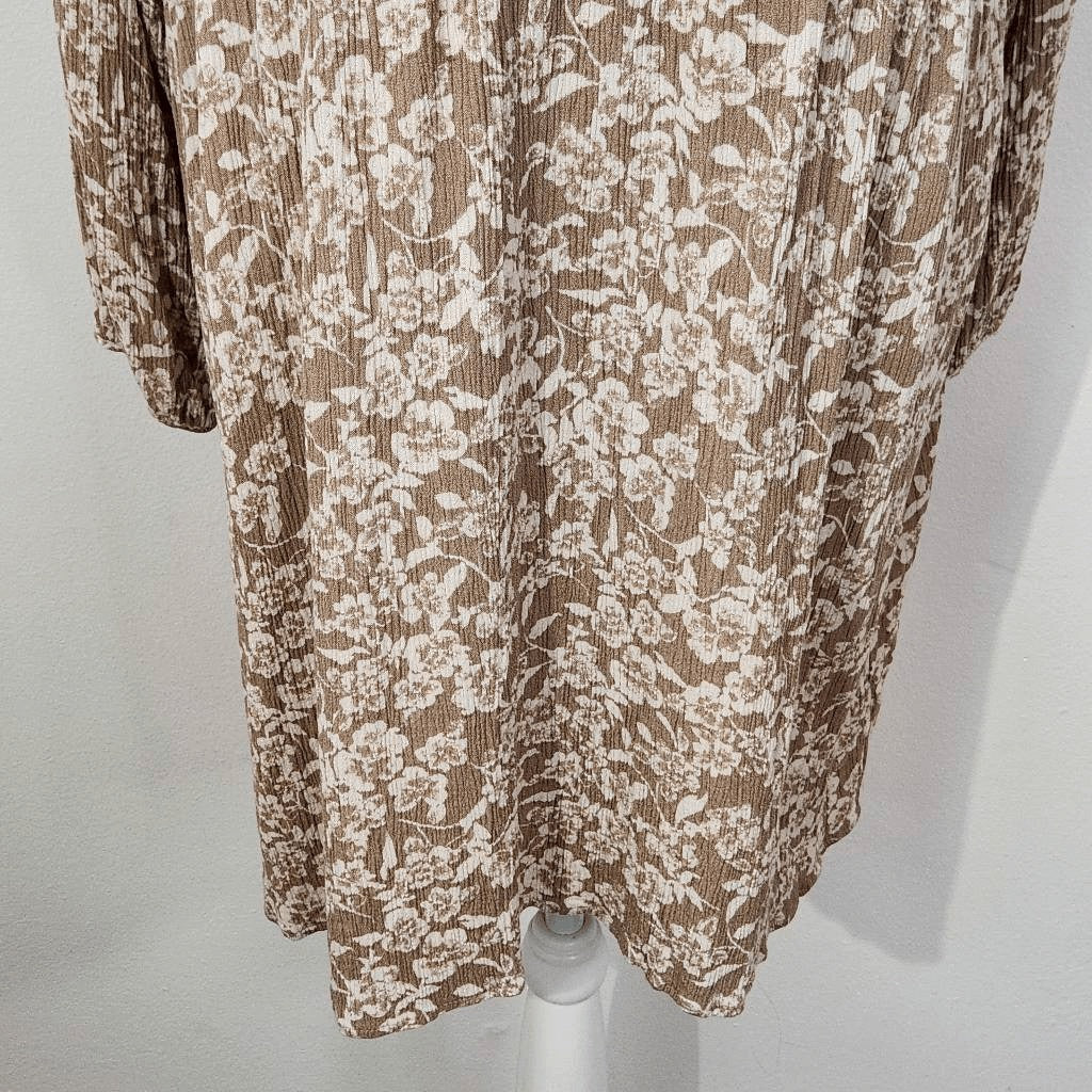 Gilli Tan Cream Floral Mini Babydoll Dress Size Large Wedding Guest Dress