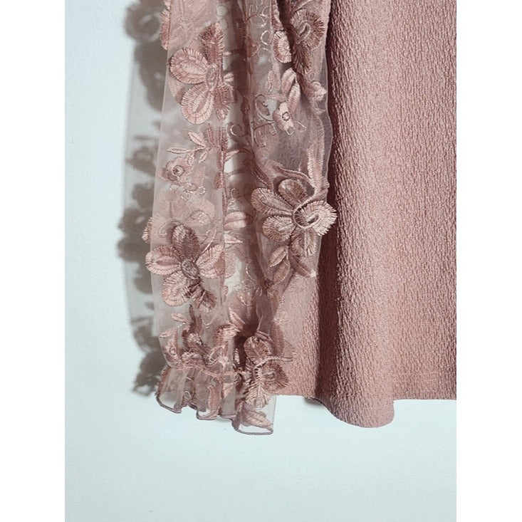 Alice Blue Light Pink Blouse with Sheer Floral Applique Sleeves Size 1XL NWT