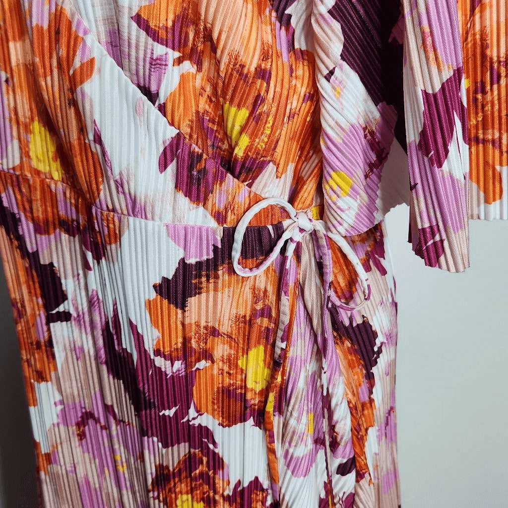 Destination Maternity Floral Print Pleated Wrap Dress Size Large Wedding Guest