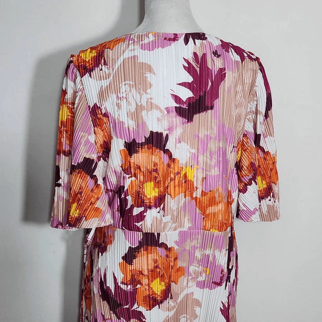Destination Maternity Floral Print Pleated Wrap Dress Size Large Wedding Guest