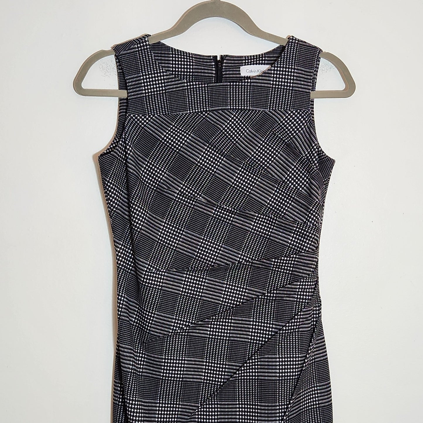 Calvin Klein Black and White Houndstooth Sheath Dress Size 4P