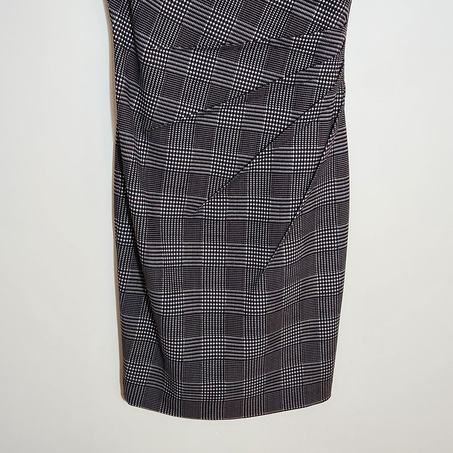 Calvin Klein Black and White Houndstooth Sheath Dress Size 4P