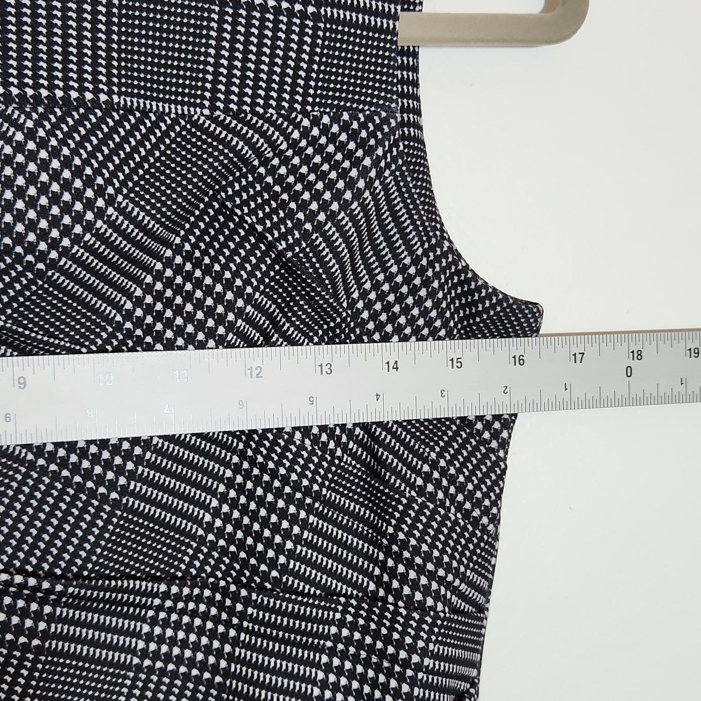 Calvin Klein Black and White Houndstooth Sheath Dress Size 4P