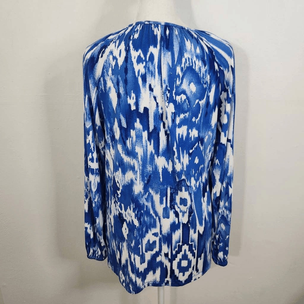 Belle by Kim Gravel Blue and White Ikat Print Blouse Size XXS Blue Ikat Top