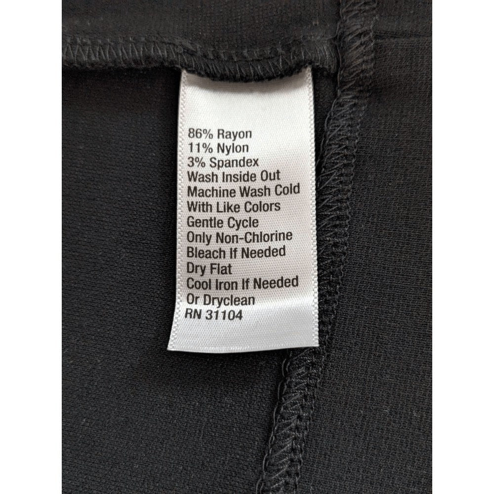 Crown & Ivy Cream and Black Top with Statement Sleeves Size Small