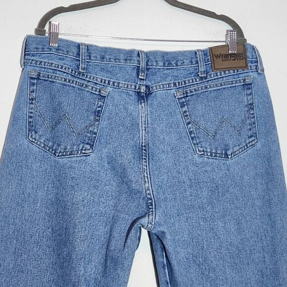Wrangler Men's Light Wash Straight Leg Jeans Size 40 X 34 Straight Leg Denim