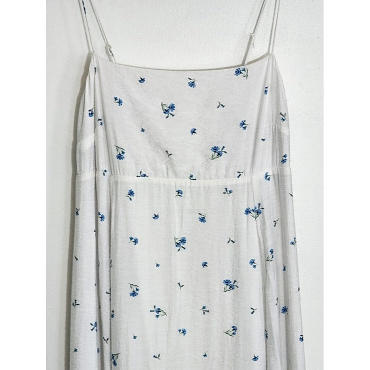 H&M Blue and White Floral Maxi Dress Size Large