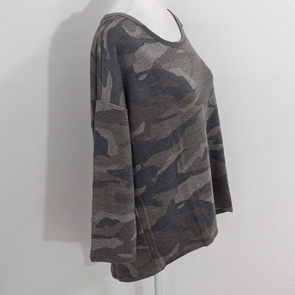 Harmony Balance Camo T-Shirt NWT Size Small Yoga Camo Top