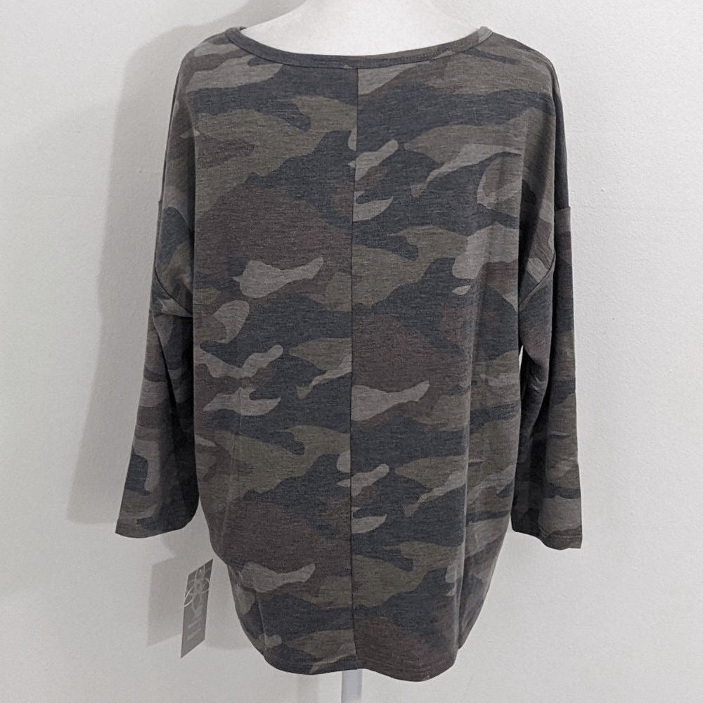 Harmony Balance Camo T-Shirt NWT Size Small Yoga Camo Top